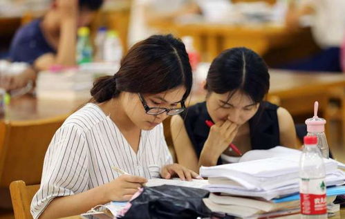 高校书记校长化身人力中介，每年走访百家企业助力学生就业